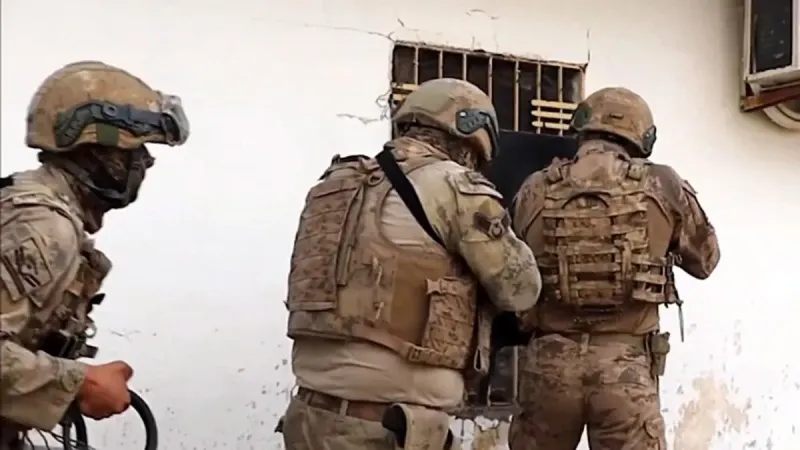 7 İlde Organize Suç Örgütlerine Şafak Operasyonu! 64 Gözaltı