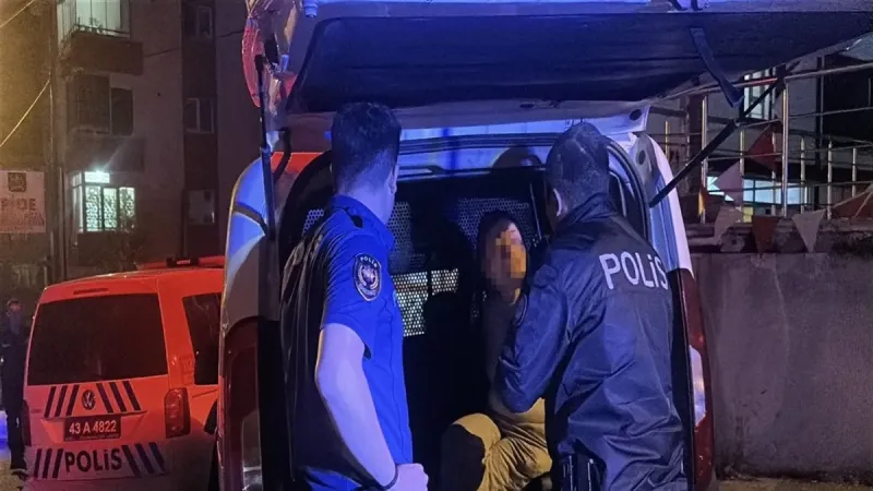 Alkollü Dehşet! Annesini Bıçakla Rehin Aldı: "Öldüreceğim!"