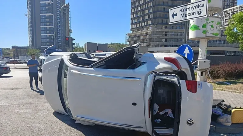 Ankara’da korkutan kaza: Kafa kafaya çarpıştılar! 2 bebek, 6 yaralı