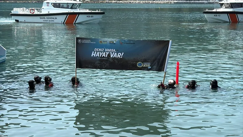 Bartın'da deniz temizliği: Suyun içinden çıkanlar şok etkisi yarattı