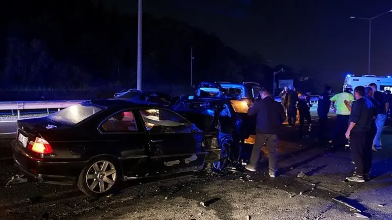 Beykoz'da zincirleme trafik kazası: 7 yaralı