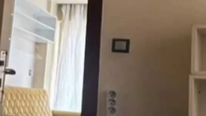 Denizli'de Şok! Üçlü Prizlere Gizli Kamera Skandalı!