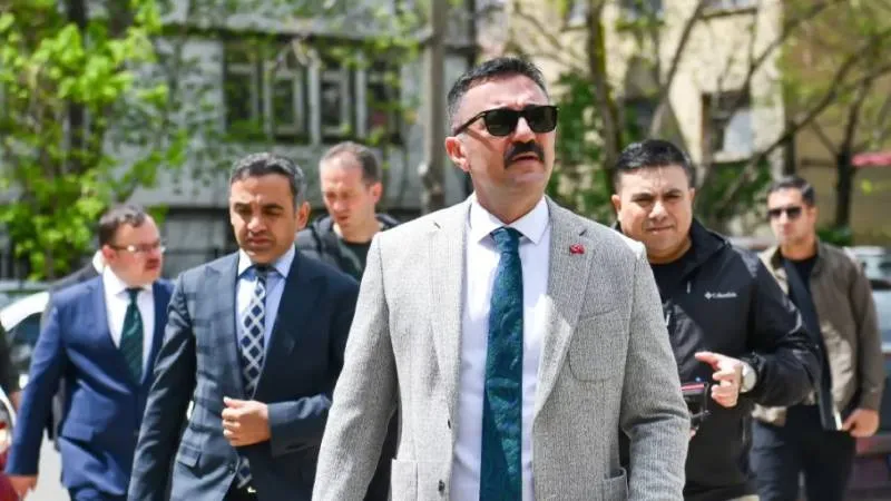 Bülent Tekbıyıkoğlu kimdir?