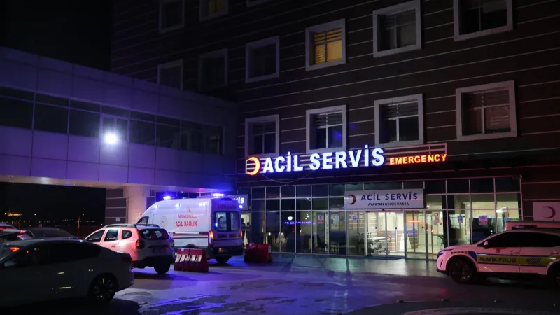 Çanakkale'de şüpheli aracı takip eden polisin çarptığı öğrenci ağır yaralandı
