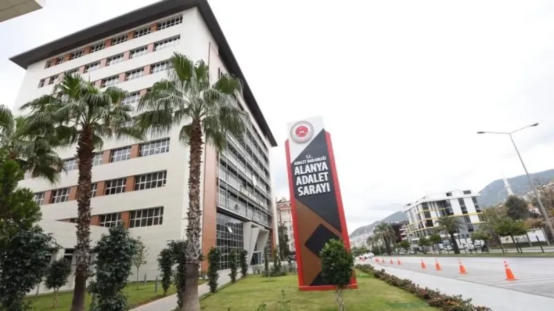 Çorapta Uyuşturucu Şoku! Alanya'da 43 Yıl Hapis Cezası!