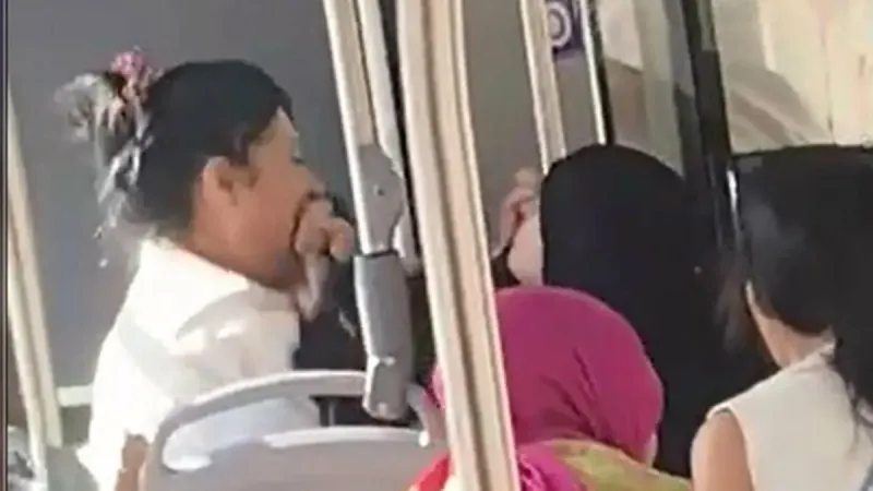 Denizli'de Başörtülü Kadına Şok Hakaret! Saldırgan Tutuklandı!