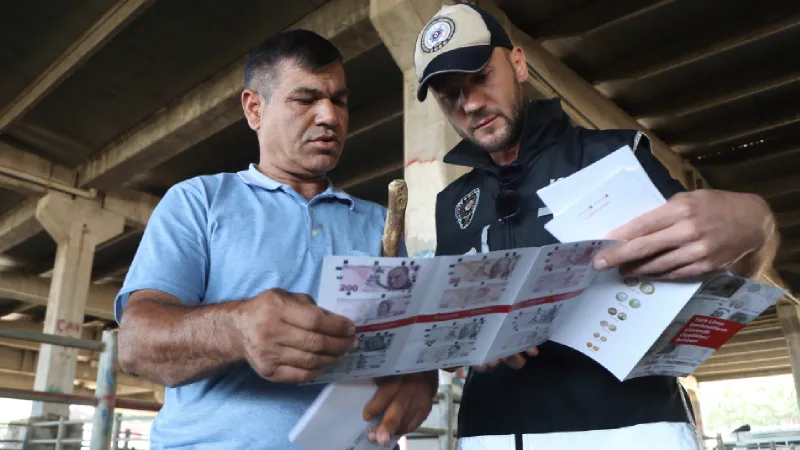 Diyarbakır'da, polisten kurban satıcılarına "sahte para" uyarısı