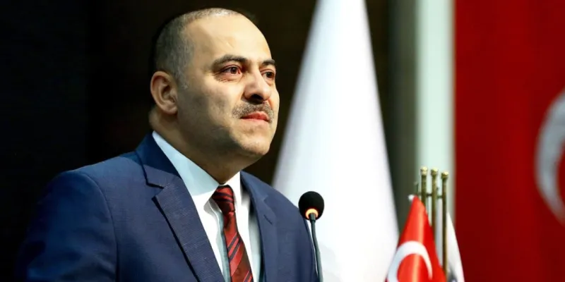 E-imza skandalının merkezindeki Bakan Yardımcısı'nın CV'si şoke etti! 10 diploma var ama...