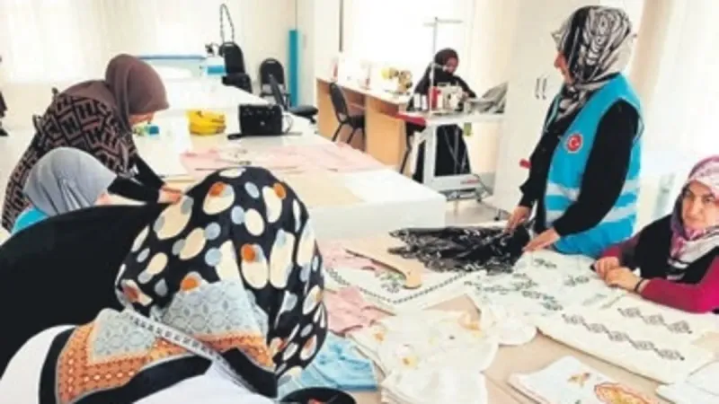 "İyilik Atölyeleri" gönüllere dokunuyor