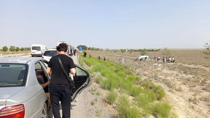 Kontrolden çıkan otomobil şarampole devrildi