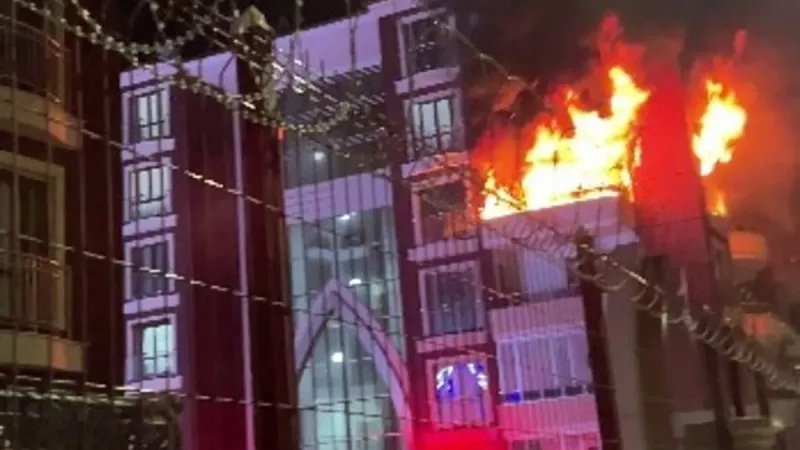 Konya'da Apartman Alevlere Teslim! Yaşlı Çift Hayatta mı?