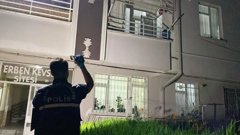 Konya'da Korkunç Kaza! Balkondan Düşen Çocuk Hayata Tutunabilecek mi?