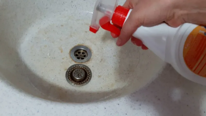 Lavabodaki Kötü Kokulara ve Lekelere Son: İşte O Mucize Yöntem!
