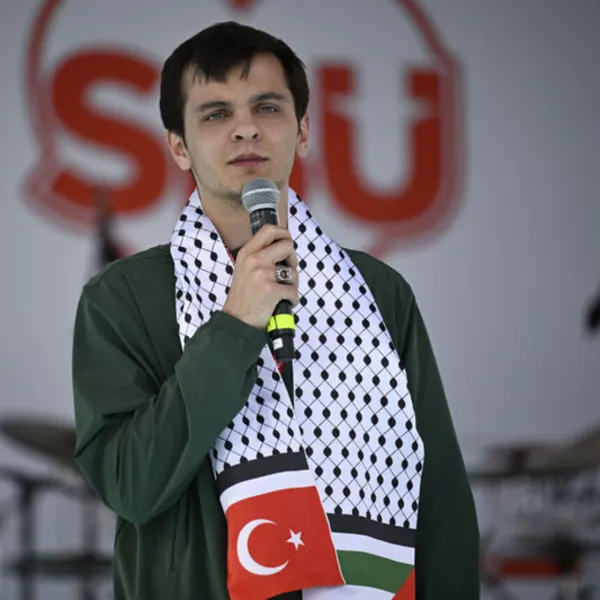 Milli Sporcudan Şok Protesto: Madalyasını Nil'e Attı!