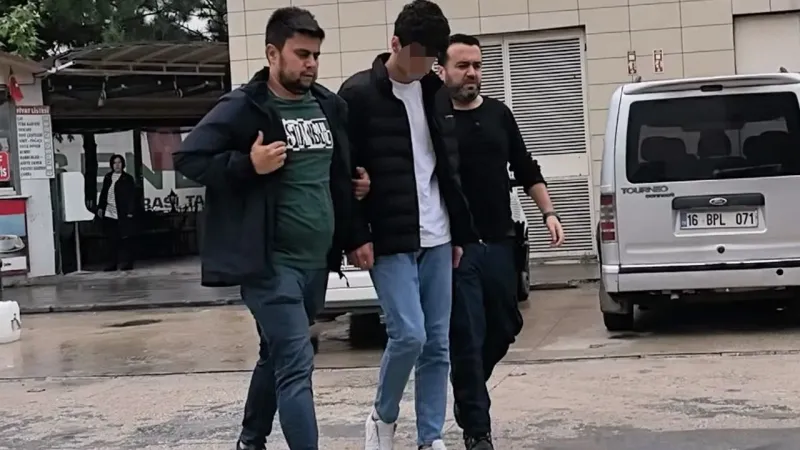 Bursa'da Şaka Kâbusa Döndü: Arkadaşını Bıçakladı!