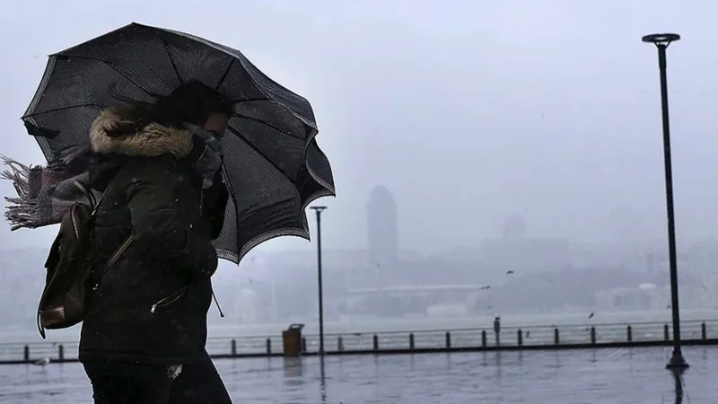 İzmir'de Hava Bugün Nasıl? Meteoroloji'den Şok Uyarı!