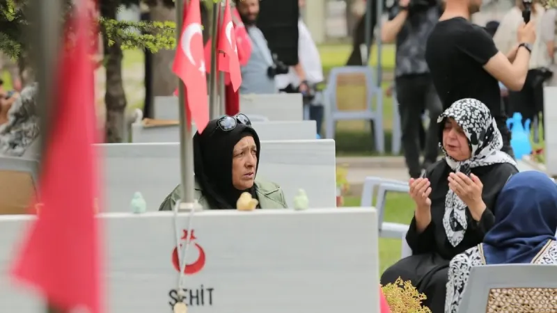 Kayseri'de Şehit Anneleri Gözyaşlarıyla Evlatlarına Koştu!