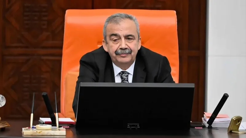 Sırrı Süreyya Önder'den geriye bu sözler kaldı! Canlı yayında anlatmıştı: 'Ufak ufak menzilin gözükmesi demek...'