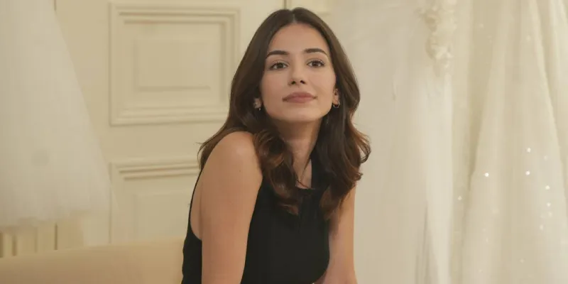 Sabancı'nın partisinde el ele yakalandılar