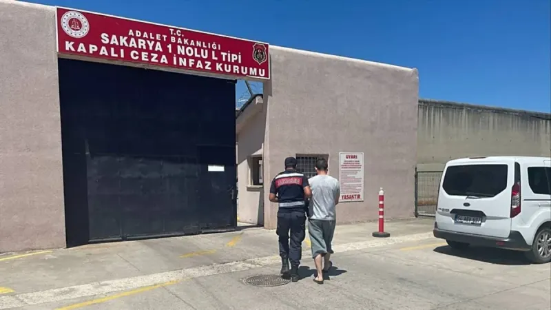 Sakarya'da Şok Baskın! Uyuşturucu Tacirleri Yakalandı!