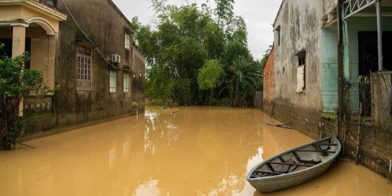 Sel felaketinde ölü sayısı 90'a çıktı: Elektrik kesintileri yaşanıyor