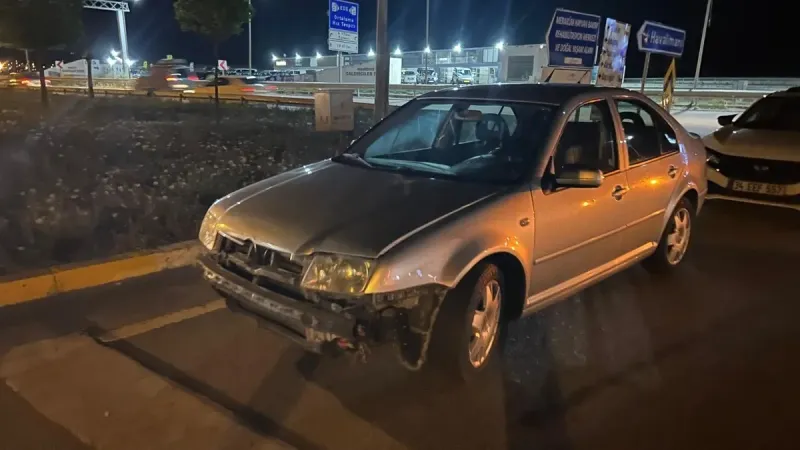 Sivas’ta iki otomobil çarpıştı: 5 kişi yaralandı!