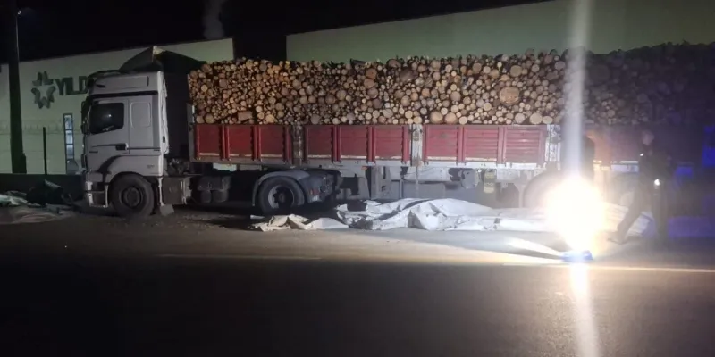 TIR Faciası: Branda Katlarken Hayatını Kaybetti! Şok Detaylar