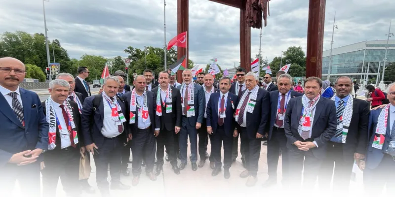 Türkiye Kamu-Sen Heyeti Cenevre'de “Özgür Filistin” Eylemine Katıldı