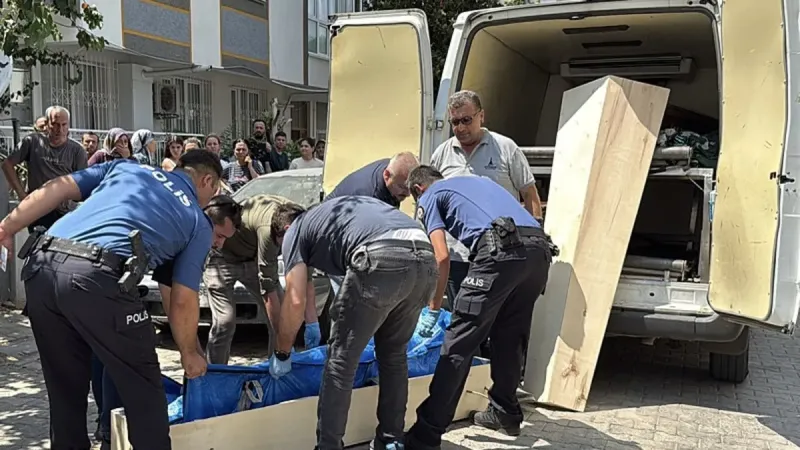 Kan Donduran Olay! Yaşlı Adam Eşini Öldürüp İntihar Etti!