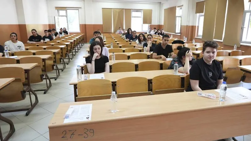 YKS'de Ter Döktüren AYT ve YDT Sınavı! Başarılar Türkiye